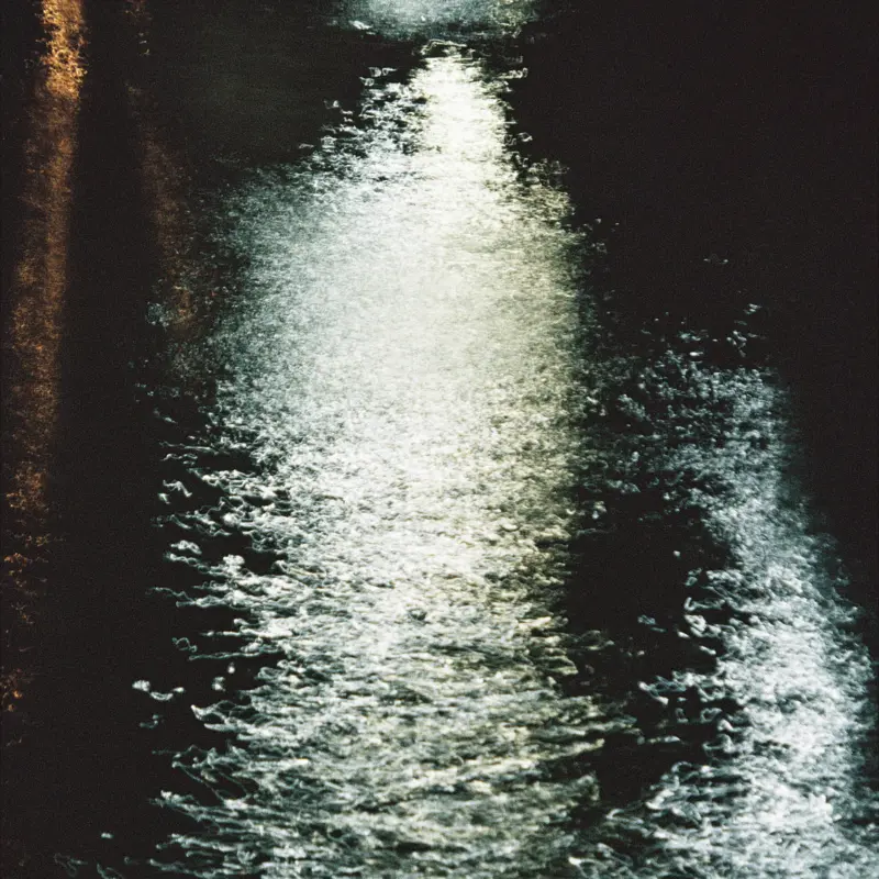 water,light,sea